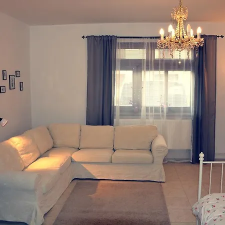 Apartmany Pod Putimskou Branou Pisek  Exterior photo